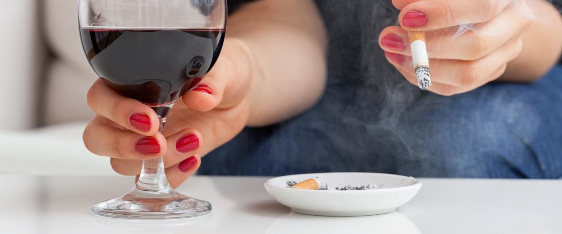 Avoiding Smoking and Excessive Alcohol Consumption for Maintaining Healthy Skin